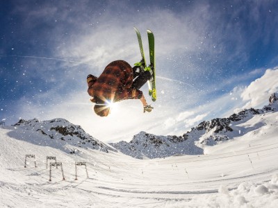 开云官方-Karsa巅峰对决，当内马尔与90的枪声在MAD分钟绝响，Karsa巅峰对决，内马尔与90的枪声在MAD分钟绝响